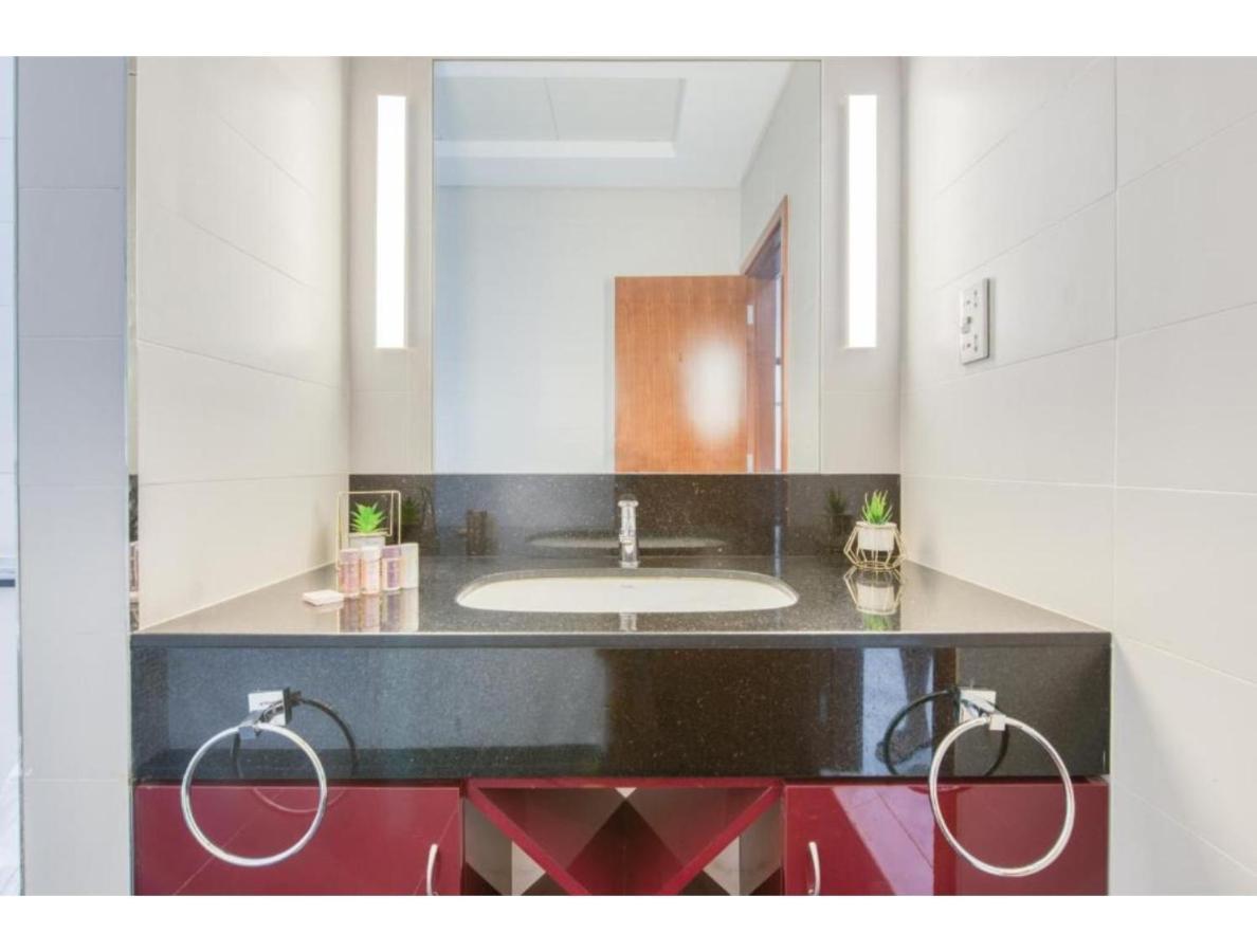 The Penthouse Near Burj Khalifa And Dubai Mall Extérieur photo